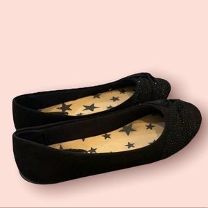 Kids dress shoes in black